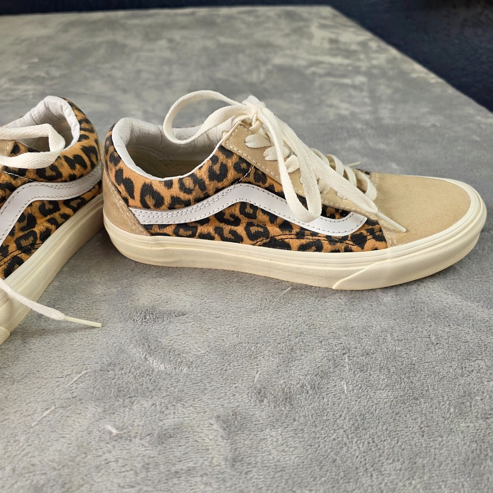 Vans OldSkool Cream Cheetah Leopard Print Suede- Women's 7/Men 5.5 - Picture 3 of 6